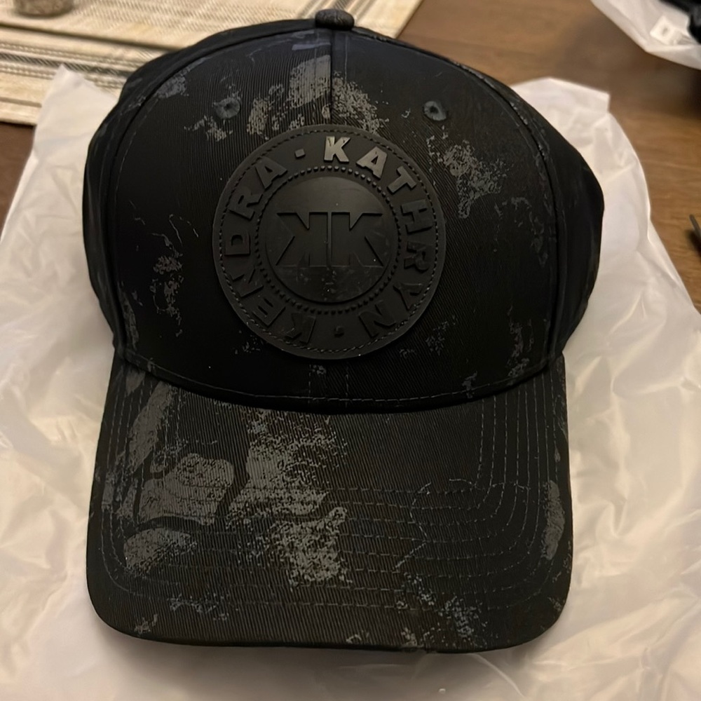 Brand new KK fit by Gymshark hat. Sold out!